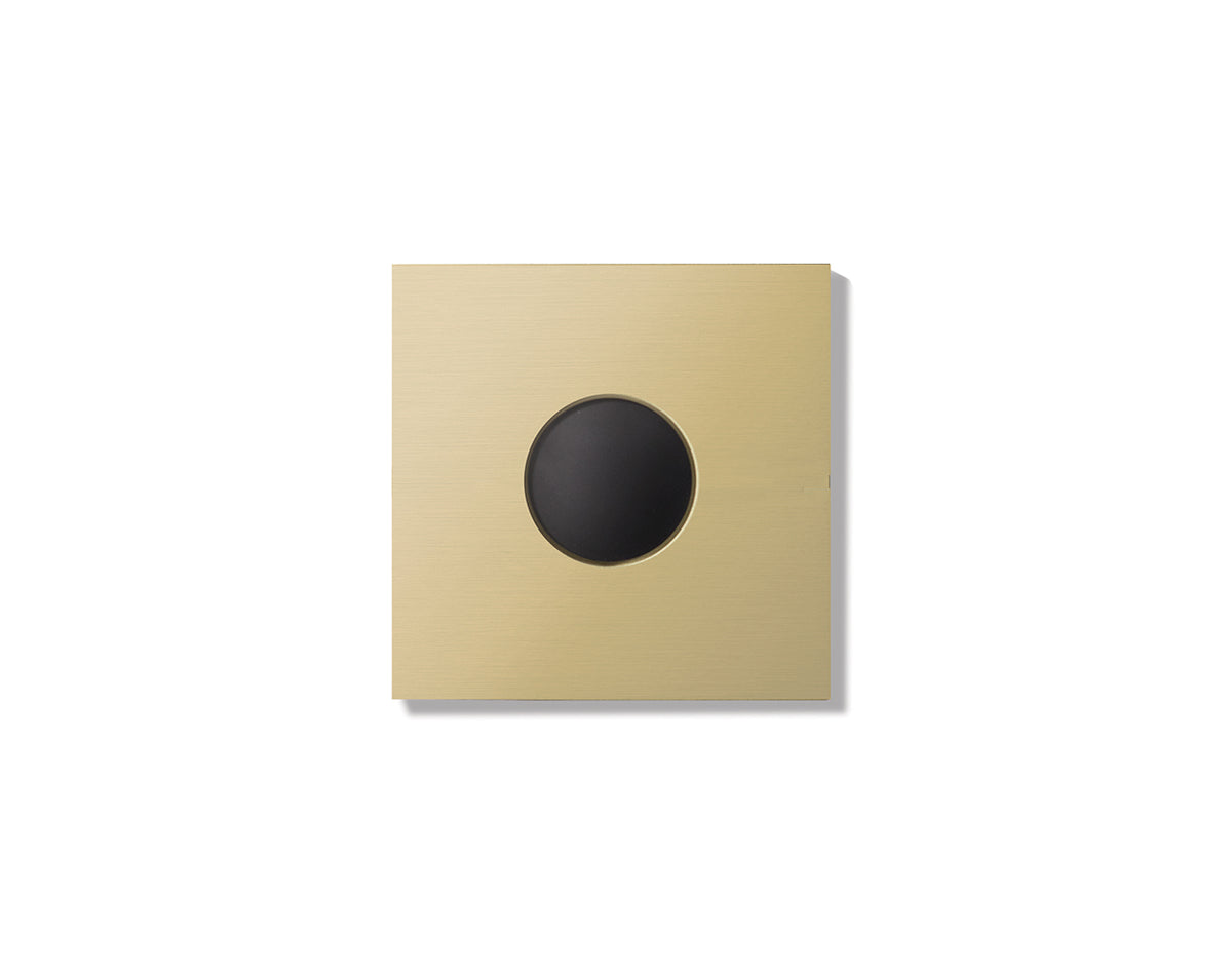 Auro wall cover - brushed brass