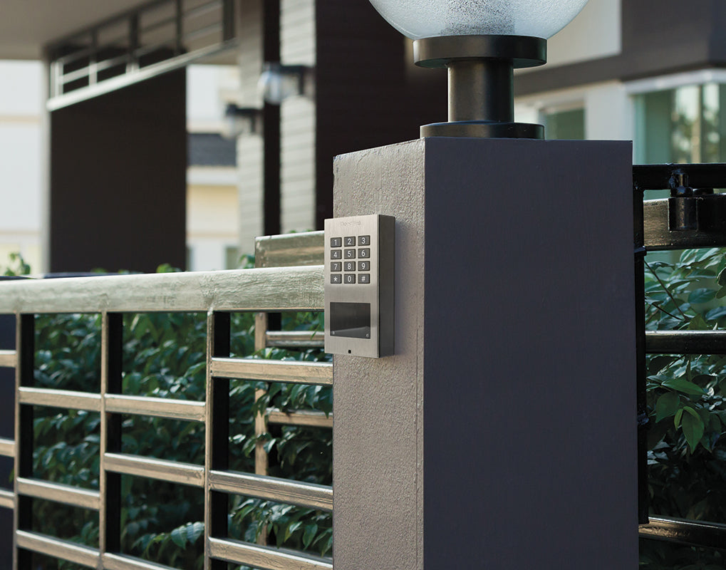 DoorBird A1121 IP Access Control Device, Keypad and RFID, Surface-mount